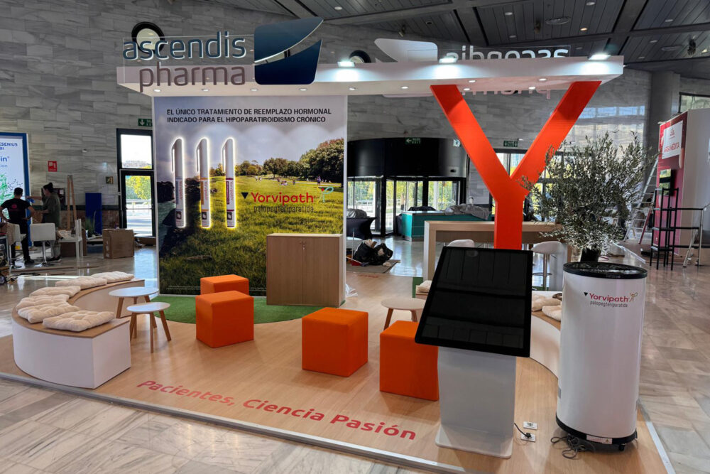Stand ASCENDIS Congreso SEEN 2025 celebrado en Granada. Fabricado y montado por Stand Arte