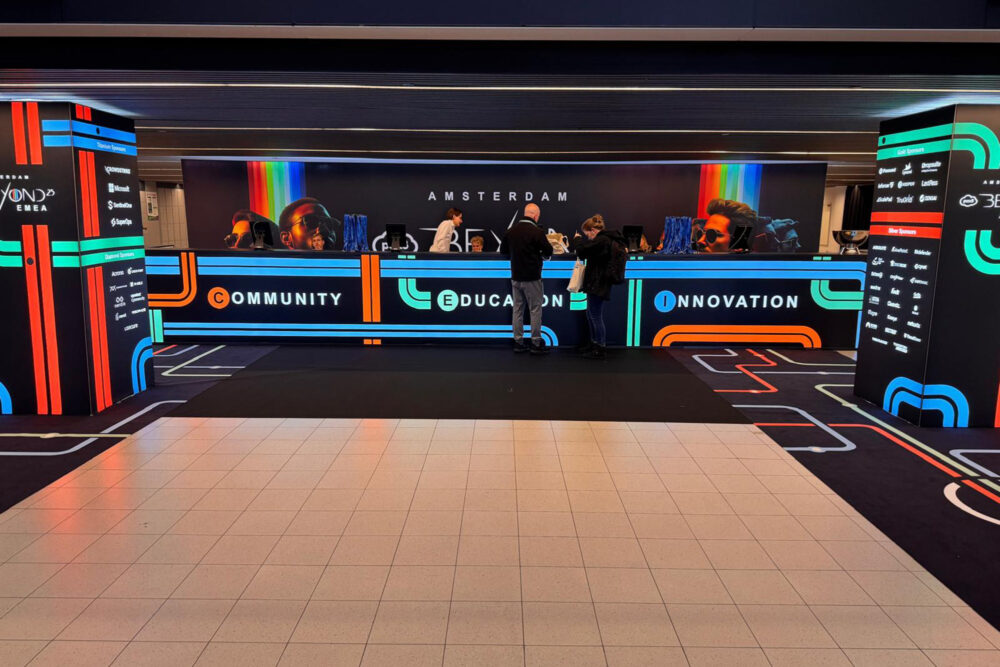 Pax8 Beyond EMEA Amsterdam 2025. Stands en la Feria Fabricados y montados por Stand Arte. Damos forma a tus ideas