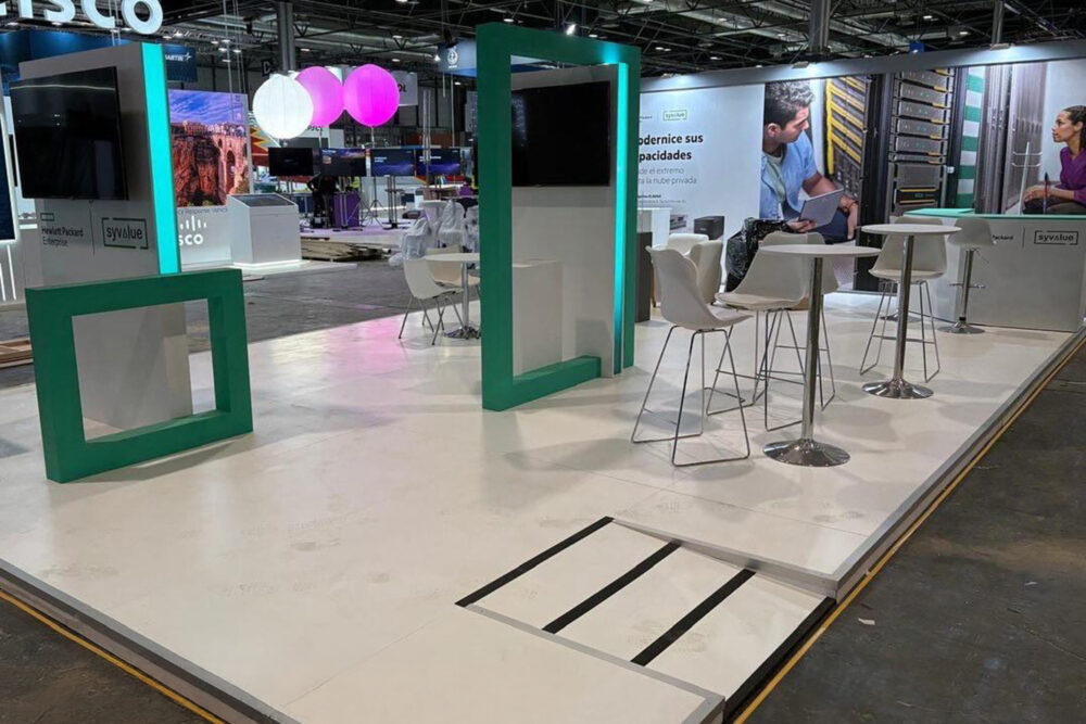 Stand SYVALUE en FEINDEF 2025 (Madrid)- Stand de diseño fabricado y montado por Stand Arte. Damos forma a tus ideas